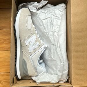 New balance gym shoes, size 9
